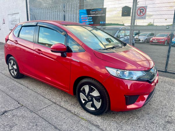 Honda Fit Hatchback, Petrol Hybrid, 2014, Red