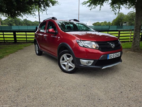 Dacia Sandero Stepway Hatchback, Diesel, 2015, Red