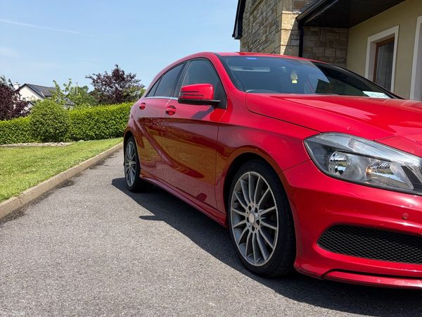 Mercedes-Benz A-Class Hatchback, Diesel, 2014, Red