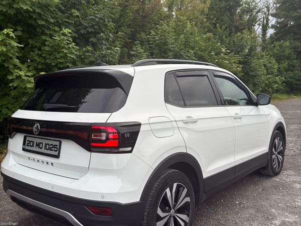 Volkswagen T-Cross Estate/Jeep, Diesel, 2020, White