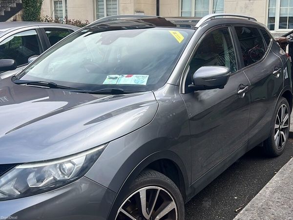 Nissan Qashqai Hatchback, Petrol, 2016, Grey