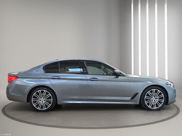 BMW 5-Series Saloon, Petrol Plug-in Hybrid, 2019, Blue