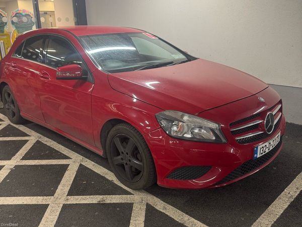 Mercedes-Benz A-Class Hatchback, Petrol, 2013, Red