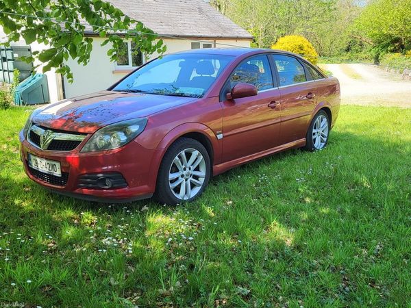 Vauxhall Vectra Hatchback, Diesel, 2008, Red