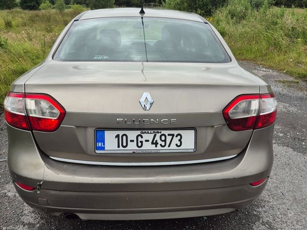 Renault Fluence Saloon, Diesel, 2010, Gold
