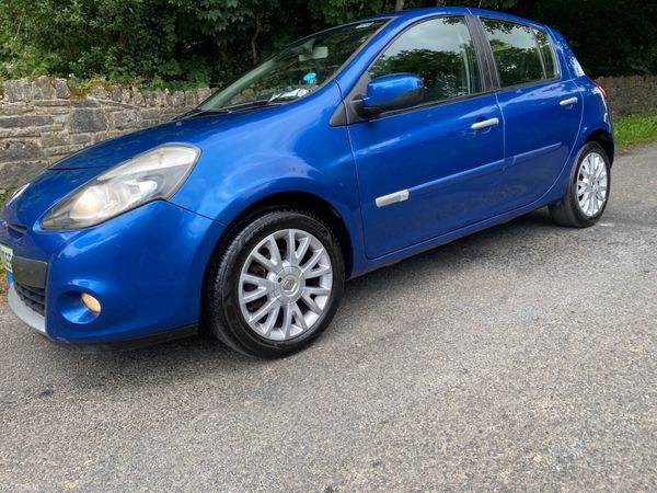Renault Clio Hatchback, Diesel, 2011, Blue