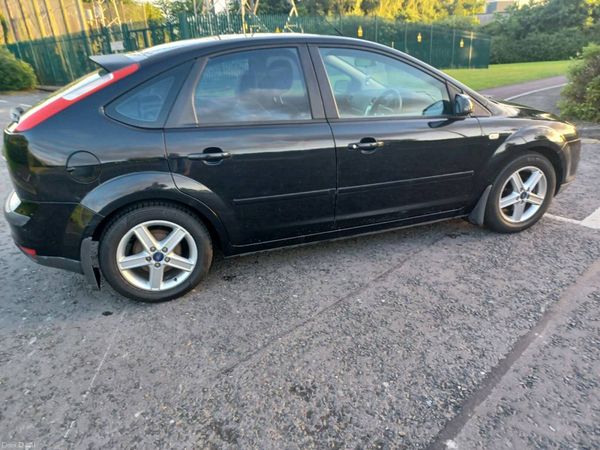 Ford Focus Hatchback, Petrol, 2008, Black