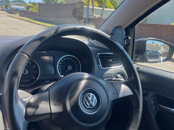 Volkswagen Polo Hatchback, Petrol, 2014, Black