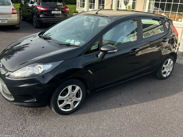Ford Fiesta Hatchback, Diesel, 2009, Black