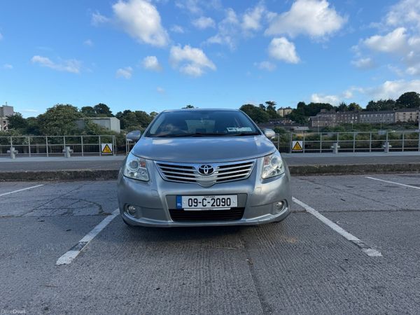 Toyota Avensis Saloon, Diesel, 2009, Grey