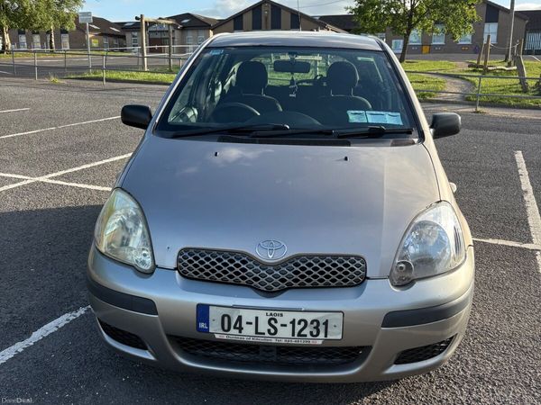 Toyota Yaris Hatchback, Petrol, 2004, Grey