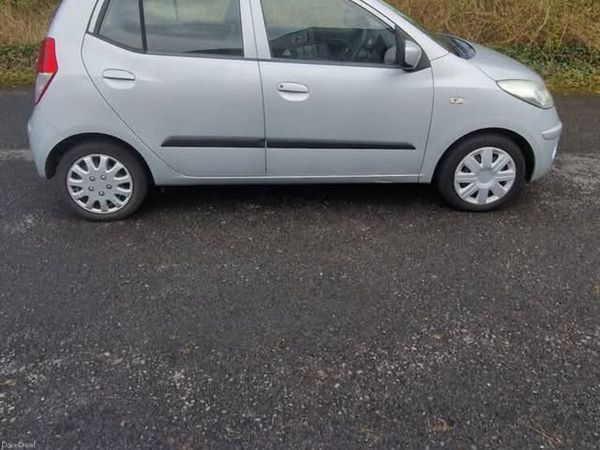 Hyundai i10 Hatchback, Petrol, 2009, Silver