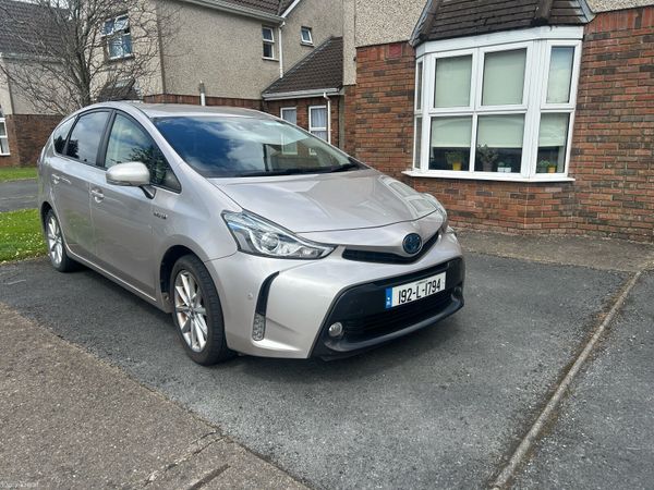 Toyota Prius MPV, Petrol Hybrid, 2019, Bronze