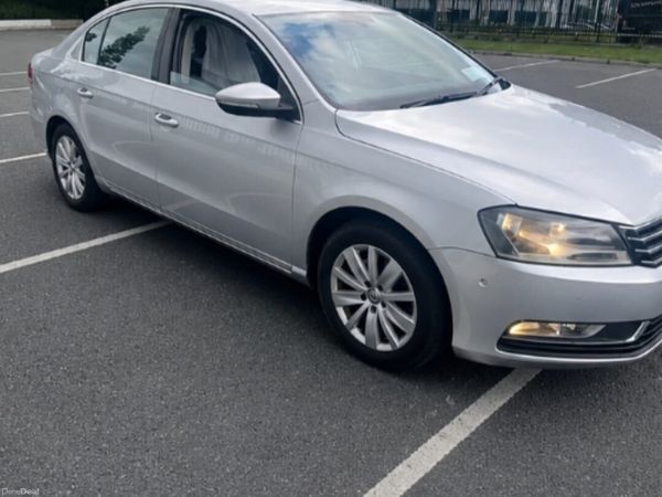 Volkswagen Passat Saloon, Diesel, 2014, Silver