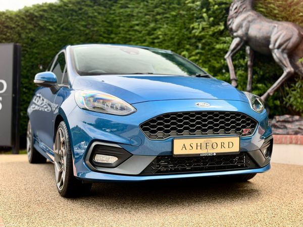 Ford Fiesta Hatchback, Petrol, 2018, Blue