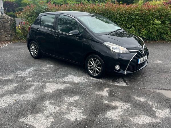 Toyota Yaris Hatchback, Diesel, 2016, Black