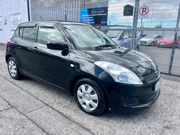 Suzuki Swift Hatchback, Petrol, 2013, Black