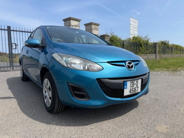 Mazda Demio Hatchback, Petrol, 2013, Blue