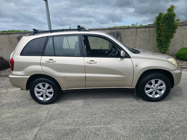 Toyota RAV4 SUV, Petrol, 2005, Beige