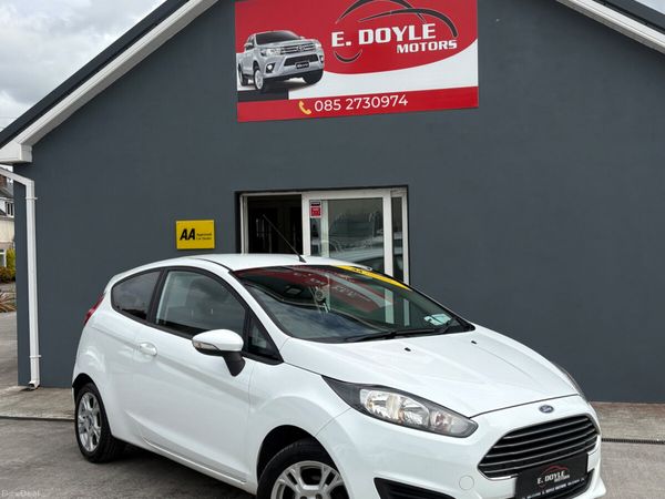 Ford Fiesta Hatchback, Petrol, 2013, White