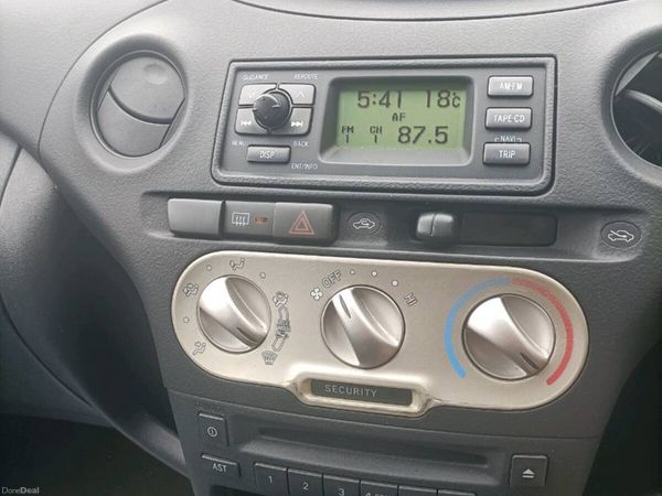 Toyota Yaris Hatchback, Petrol, 2005, Grey