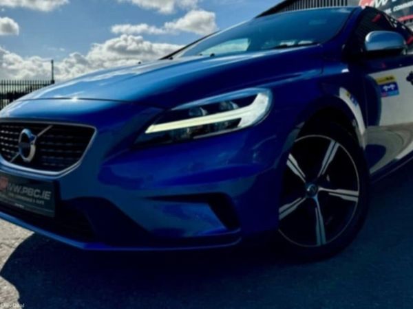 Volvo V40 Hatchback, Diesel, 2016, Blue