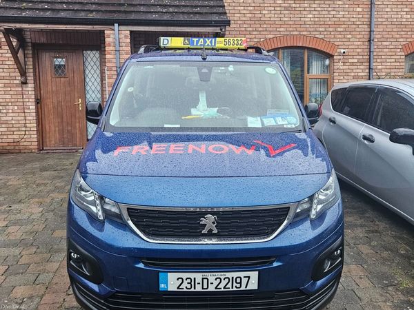 Peugeot e-Rifter MPV, Electric, 2023, Blue