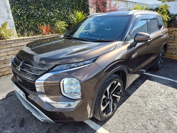 Mitsubishi Outlander SUV, Petrol Plug-in Hybrid, 2022, Brown