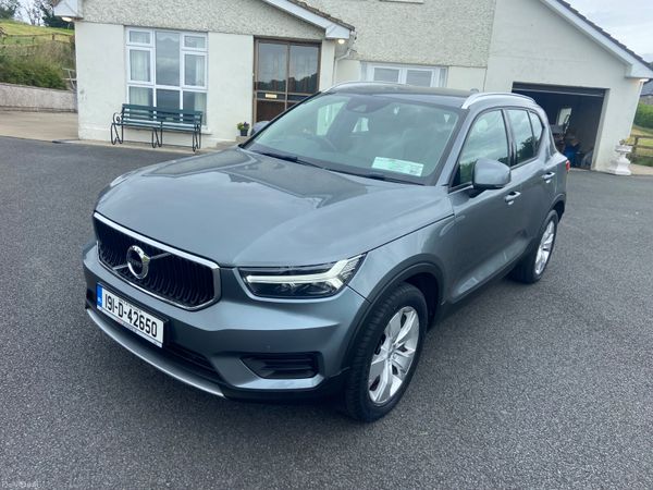 Volvo XC40 SUV, Diesel, 2019, Grey
