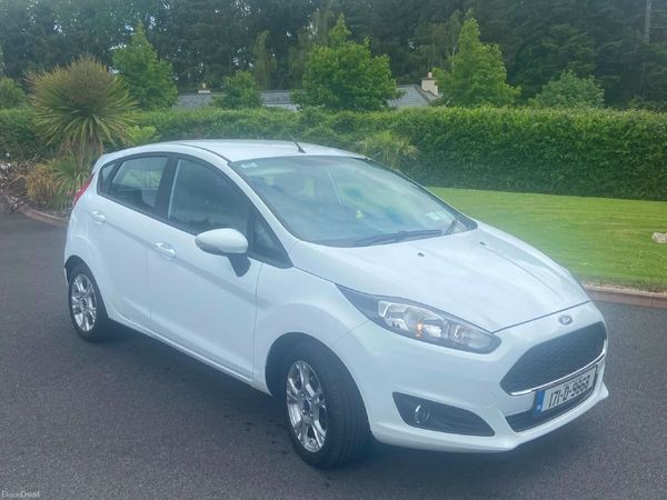 Ford Fiesta Hatchback, Petrol, 2017, White