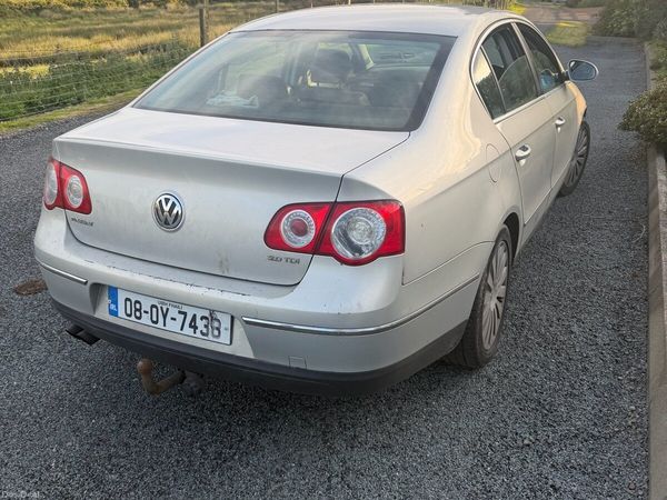 Volkswagen Passat Saloon, Diesel, 2008, Silver