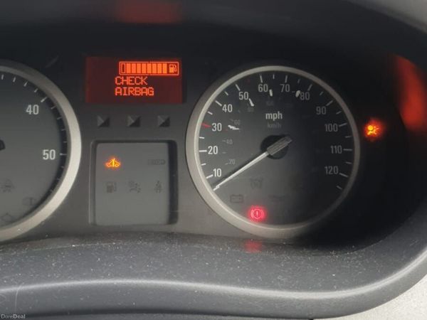 Chrysler Commander Estate, Diesel, 2007, Grey