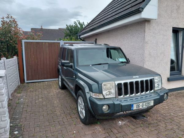 Chrysler Commander Estate, Diesel, 2007, Grey