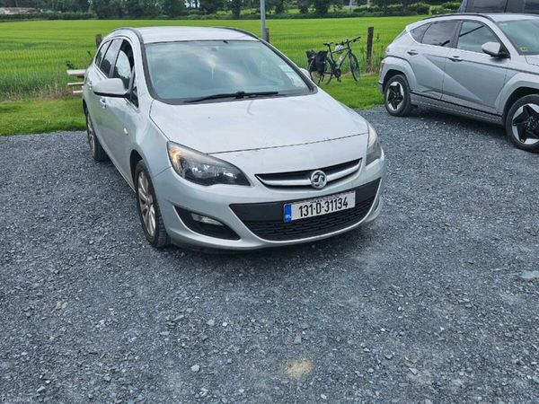 Vauxhall Astra Estate, Diesel, 2013, Silver