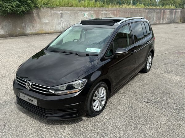 Volkswagen Touran MPV, Diesel, 2017, Black