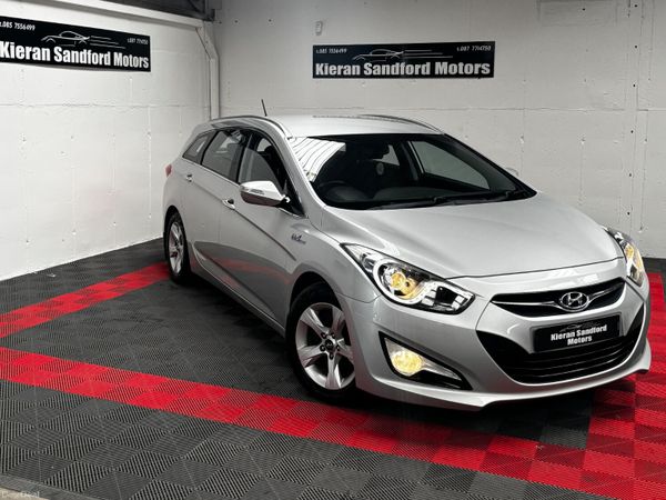 Hyundai i40 Estate/Jeep, Diesel, 2014, Silver