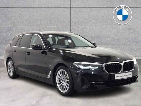 BMW 5-Series Estate, Petrol Plug-in Hybrid, 2023, Black