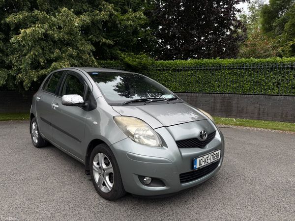 Toyota Yaris Hatchback, Petrol, 2010, Silver