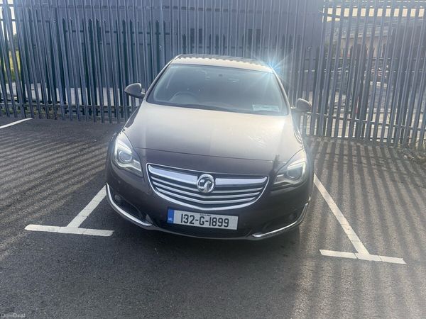 Vauxhall Insignia Hatchback, Diesel, 2013, Grey
