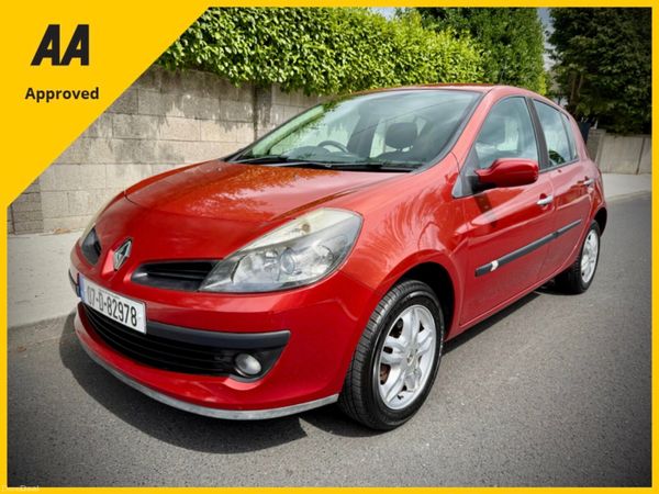 Renault Clio Hatchback, Petrol, 2007, Red
