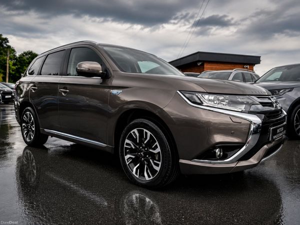 Mitsubishi Outlander SUV, Petrol Plug-in Hybrid, 2018, Brown