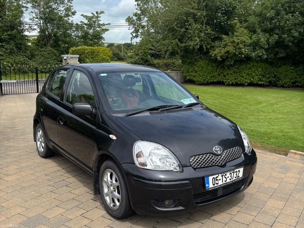 Toyota Yaris Hatchback, Petrol, 2005, Black