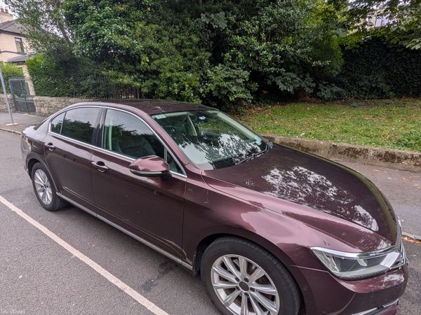 Volkswagen Passat Saloon, Diesel, 2016, Red