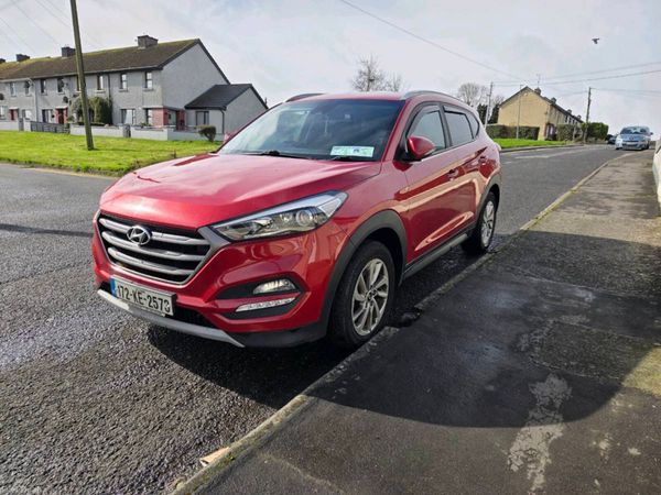 Hyundai Tucson SUV, Diesel, 2017, Red