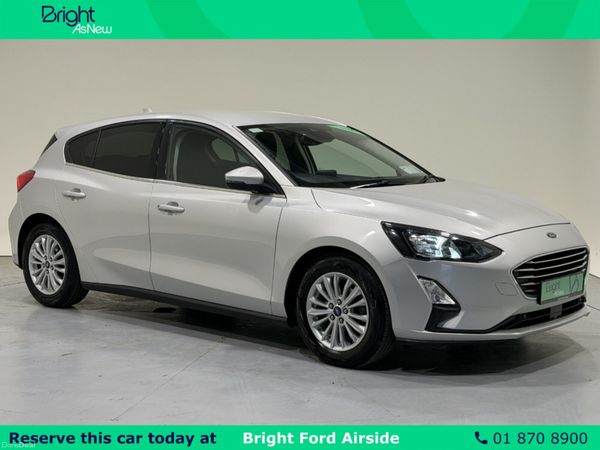 Ford Focus Hatchback, Diesel, 2021, Grey