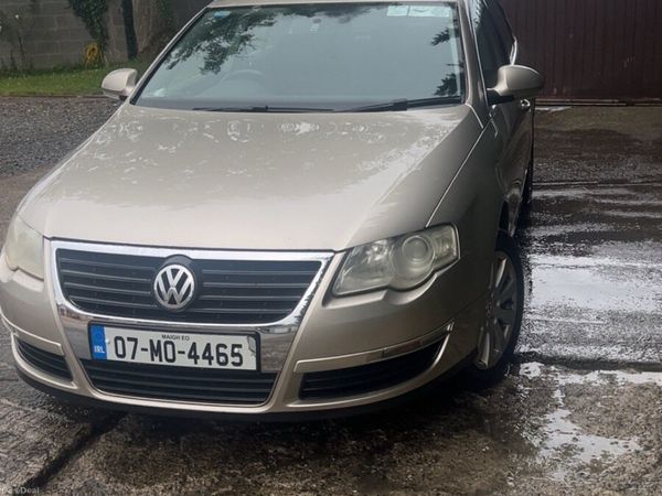 Volkswagen Passat Saloon, Petrol, 2007, Beige