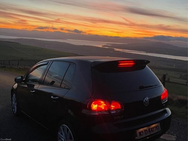 Volkswagen Golf Hatchback, Petrol, 2010, Black