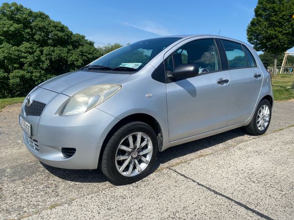 Toyota Yaris Hatchback, Petrol, 2006, Silver