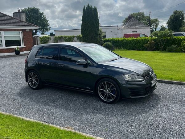 Volkswagen Golf Hatchback, Diesel, 2014, Grey