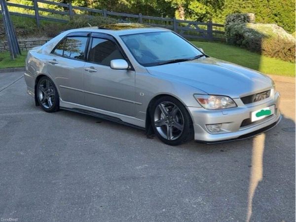 Lexus IS Saloon, Petrol, 2001, Silver